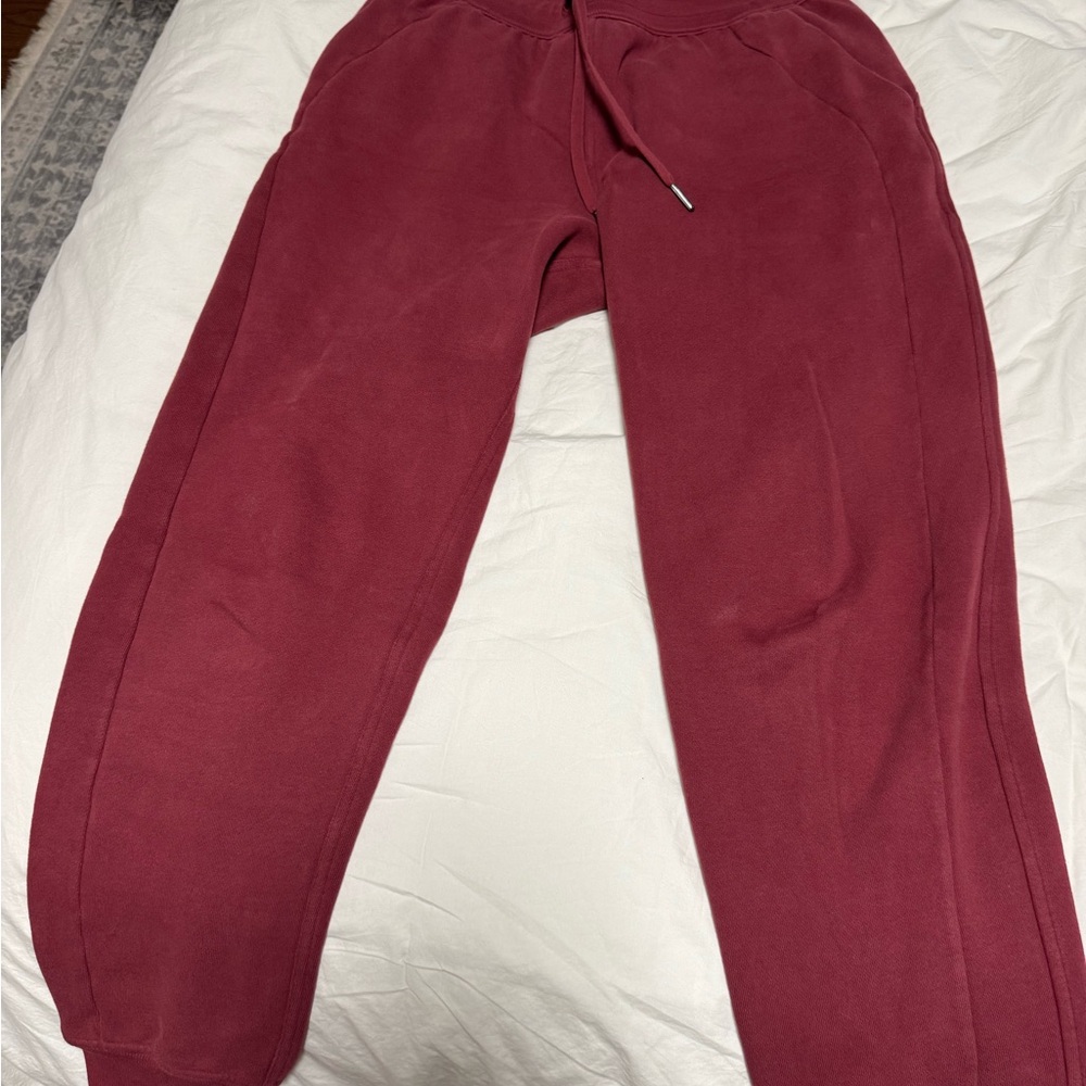 Lululemon scuba joggers size medium